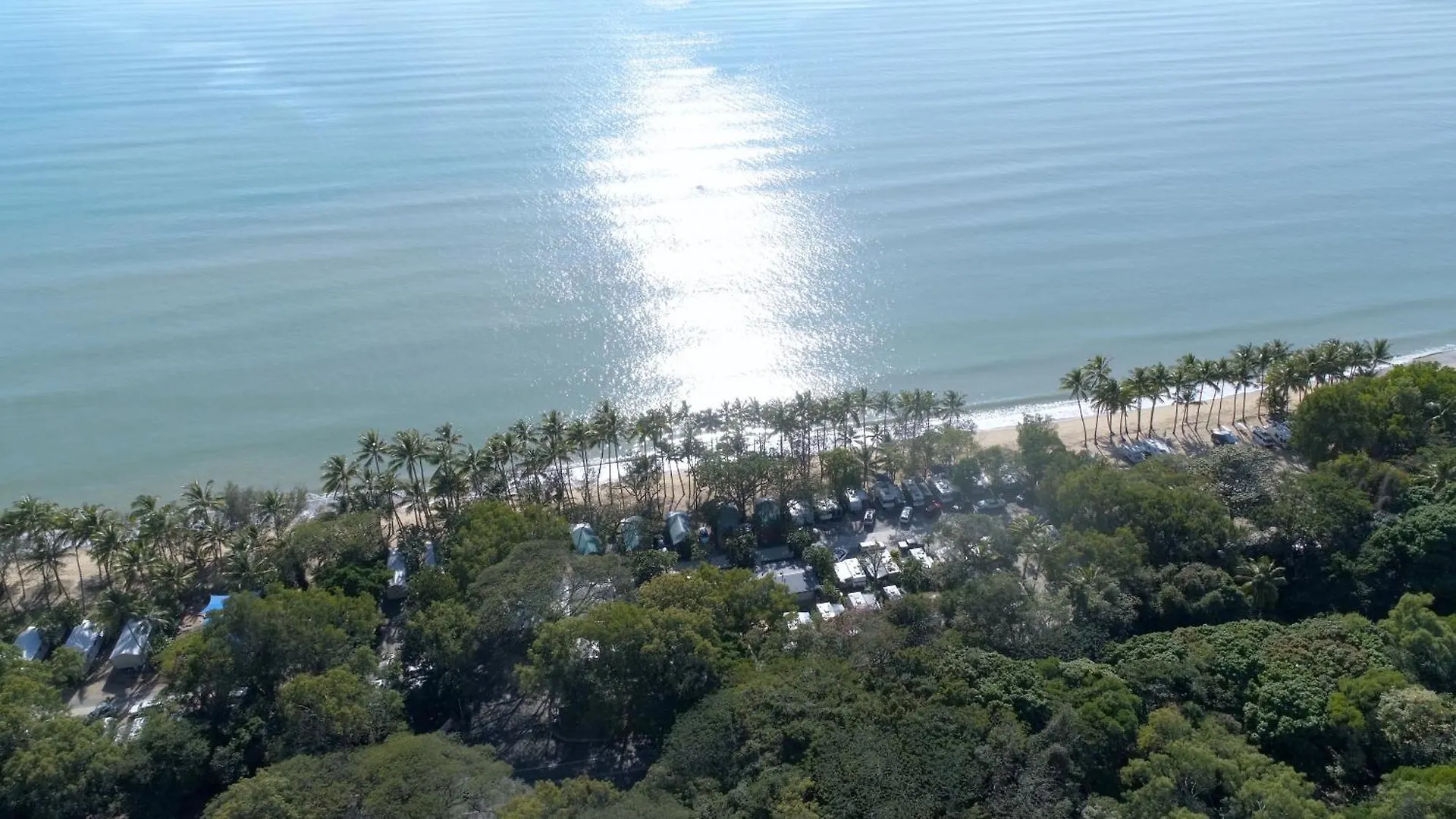 Ellis Beach Oceanfront Holiday Park Palm Cove 4*,